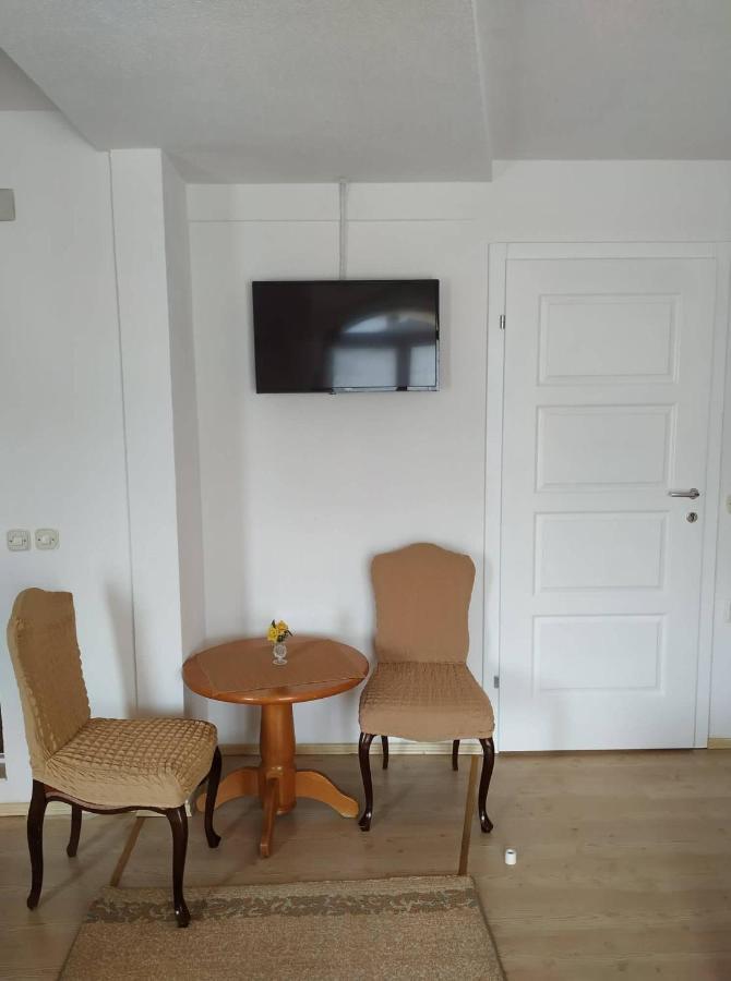 Apartments Mostrovi Ohrid Bagian luar foto