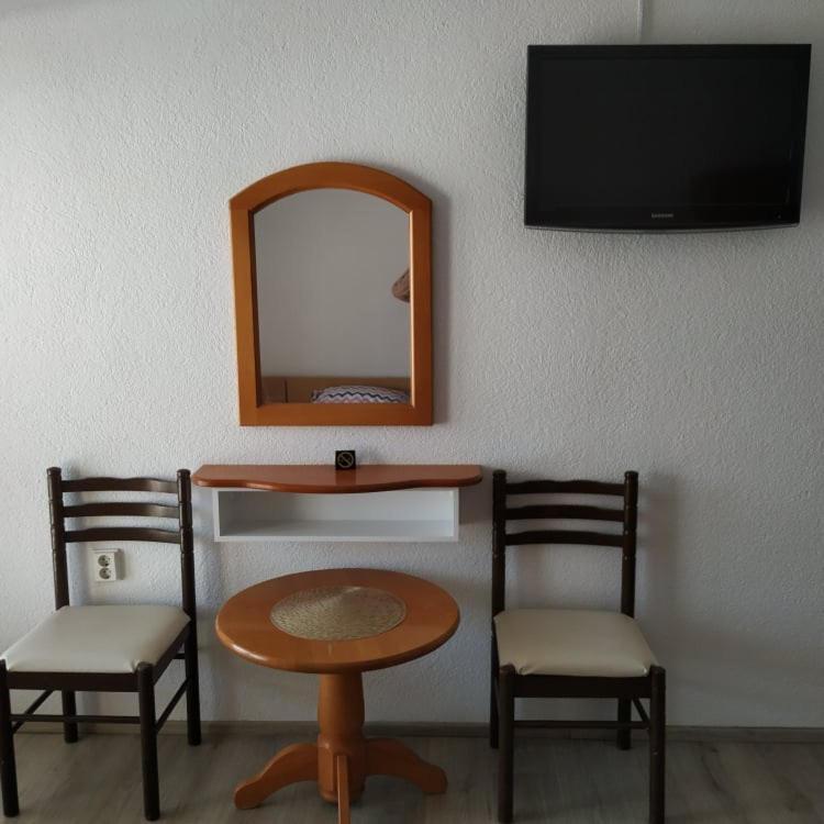 Apartments Mostrovi Ohrid Bagian luar foto