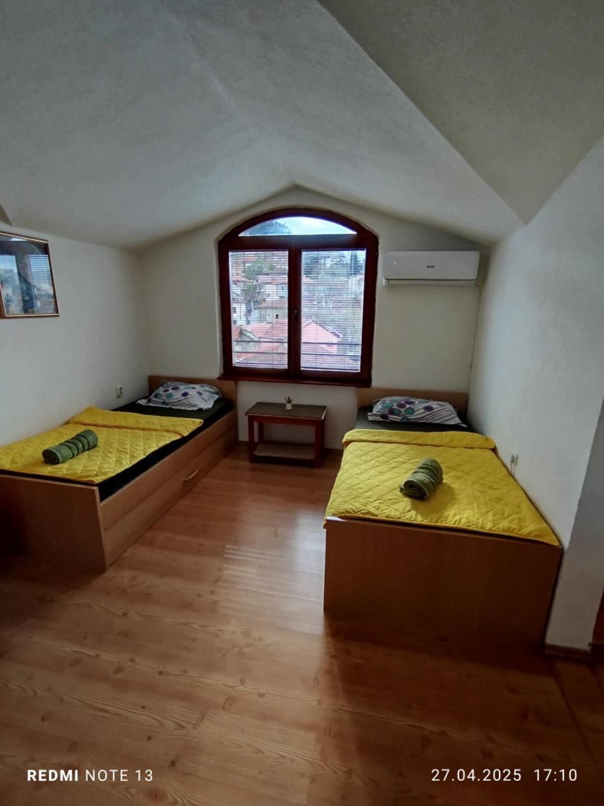 Apartments Mostrovi Ohrid Ruang foto