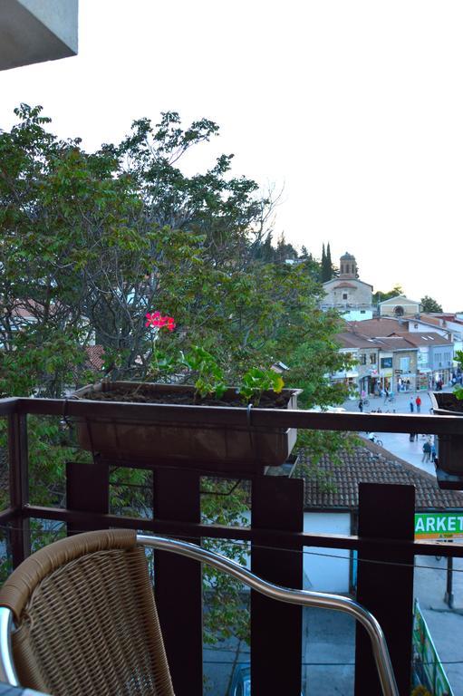 Apartments Mostrovi Ohrid Bagian luar foto